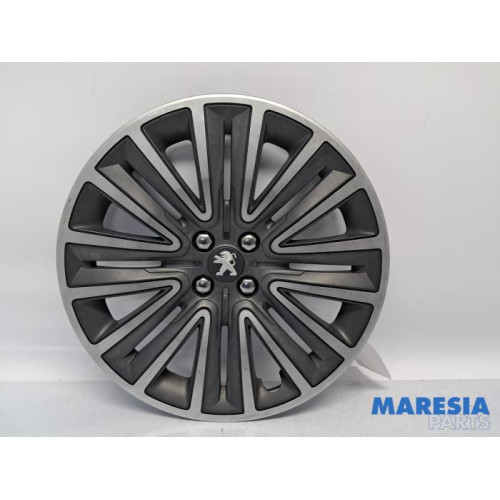 Peugeot - 2008 - Enjoliveur