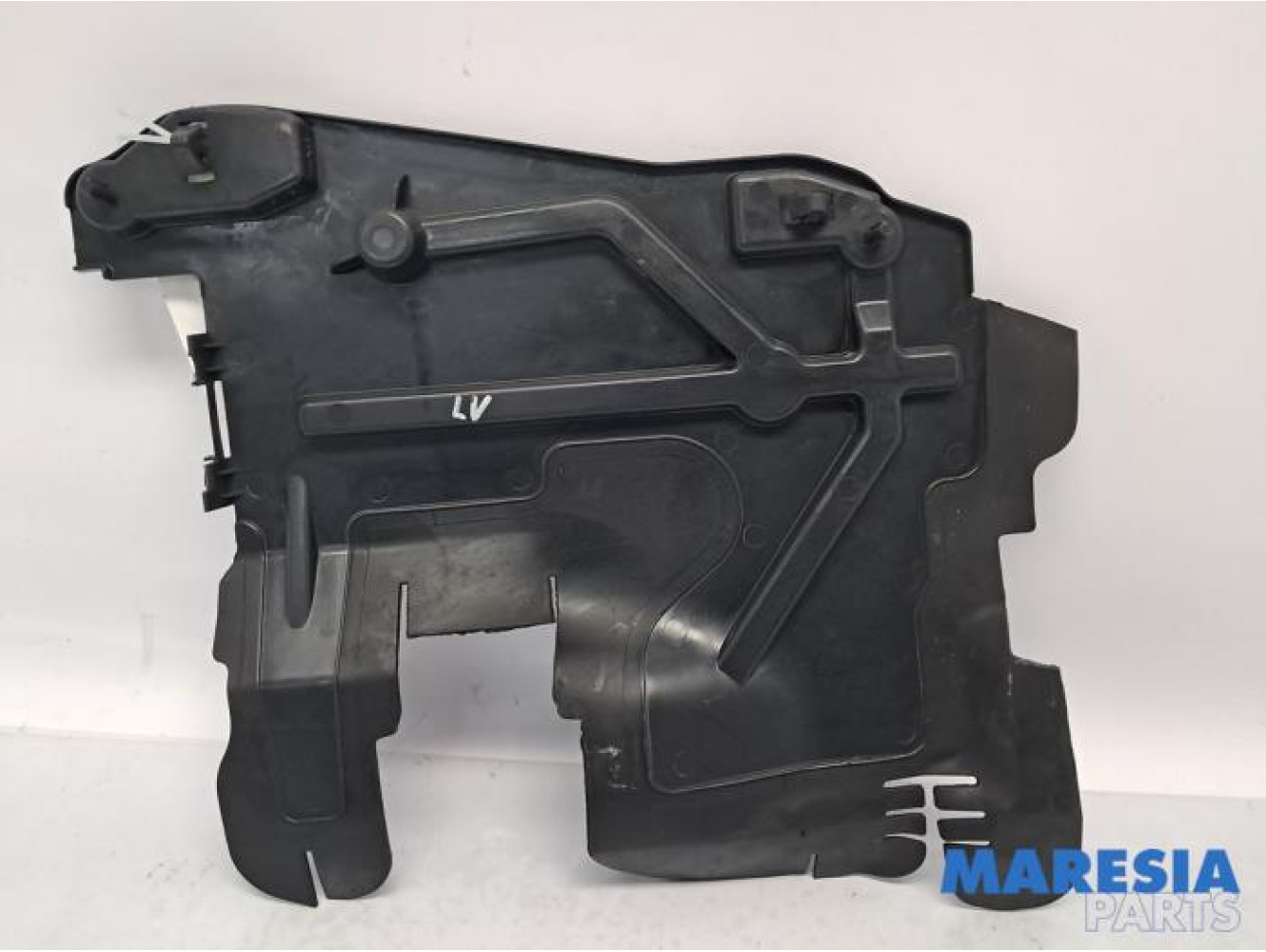 Peugeot - 2008 - Air funnel