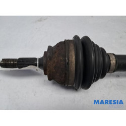 Peugeot - 2008 - Front drive shaft, right