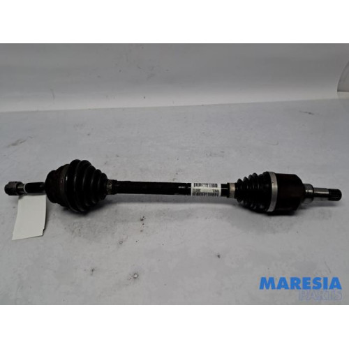 Peugeot - 2008 - Aandrijfas links-voor