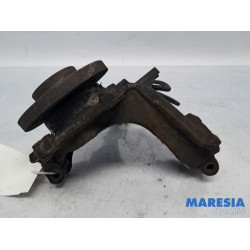 Peugeot - 2008 - Fusee rechts-voor