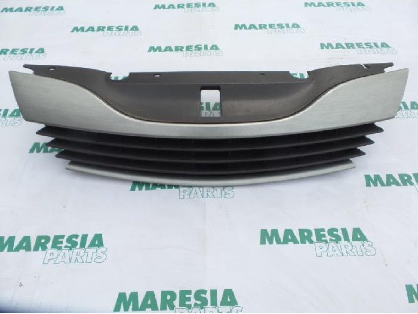 Renault - Laguna - Grill