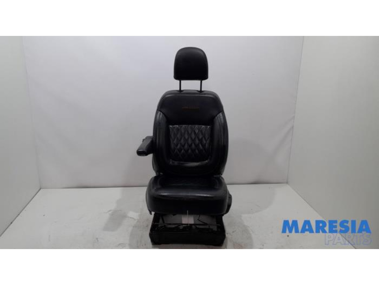 Fiat - Talento - Seat, left