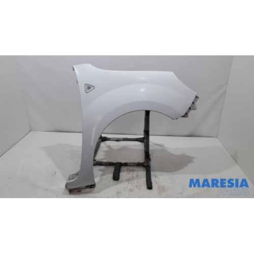 Renault - Kangoo - Front wing, right