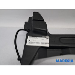 Citroen - C4 Picasso - Ruitensproeiertank voor