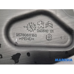 Citroen - C4 Picasso - Ruitensproeiertank voor