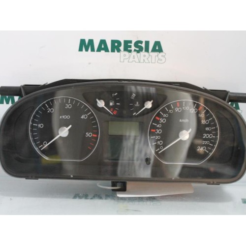 Renault - Laguna - Instrument panel