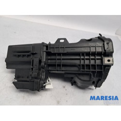 Citroen - C4 Picasso - Resonance housing