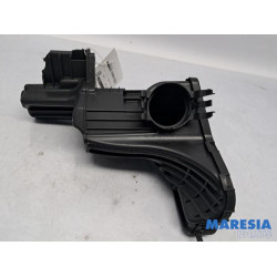 Citroen - C4 Picasso - Resonance housing