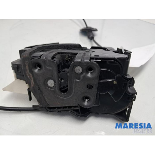 Renault - Megane - Deurslot Mechaniek 4Deurs links-voor