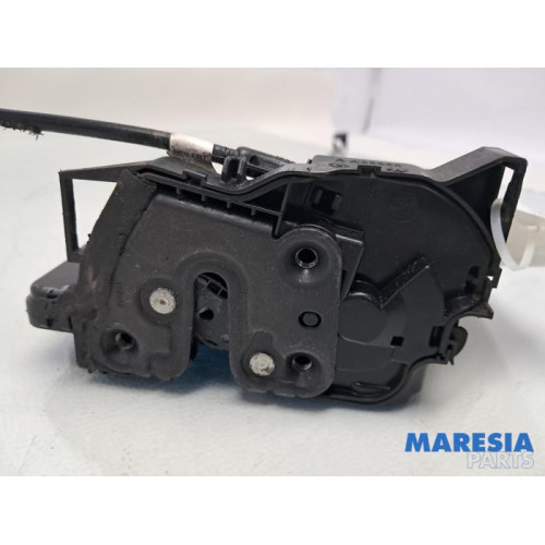 Renault - Megane - Deurslot Mechaniek 4Deurs rechts-voor