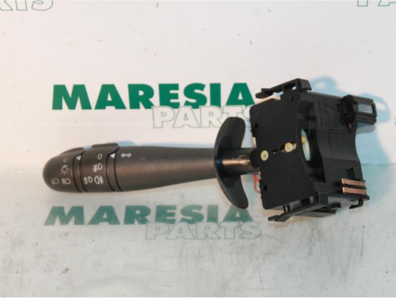 Renault - Laguna - Indicator switch
