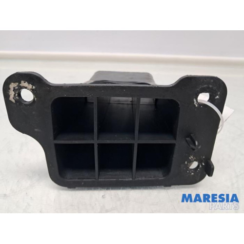 Citroen - C4 Picasso - Front panel