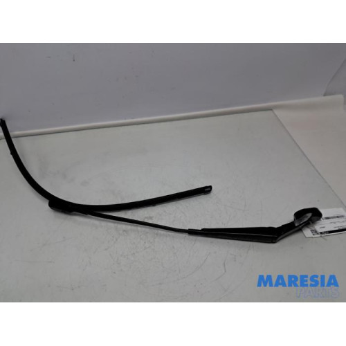 Citroen - C4 Picasso - Ruitenwisserarm voor