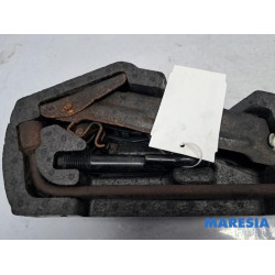 Citroen - C1 - Ensemble cric