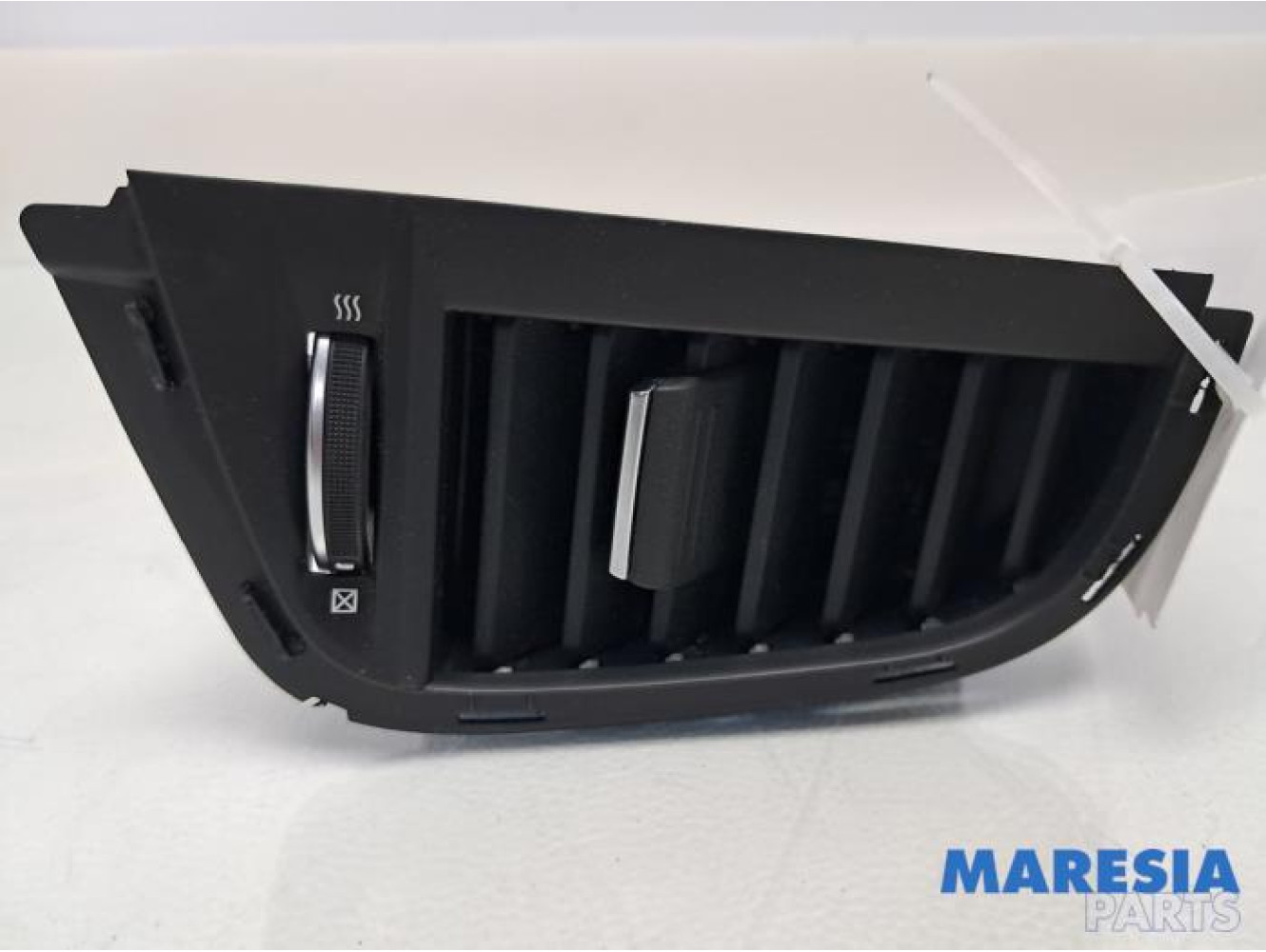 Renault - Megane - Grille aération tableau de bord