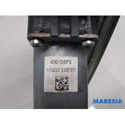 Renault - Megane - Ruitmechaniek 4Deurs links-achter