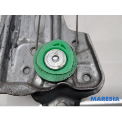 Renault - Megane - Ruitmechaniek 4Deurs links-voor