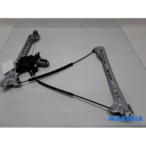 Renault - Megane - Ruitmechaniek 4Deurs links-voor