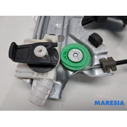 Renault - Megane - Mécanique vitre 4portes avant droite