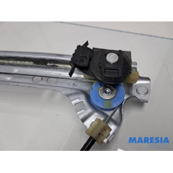 Renault - Megane - Mécanique vitre 4portes avant droite