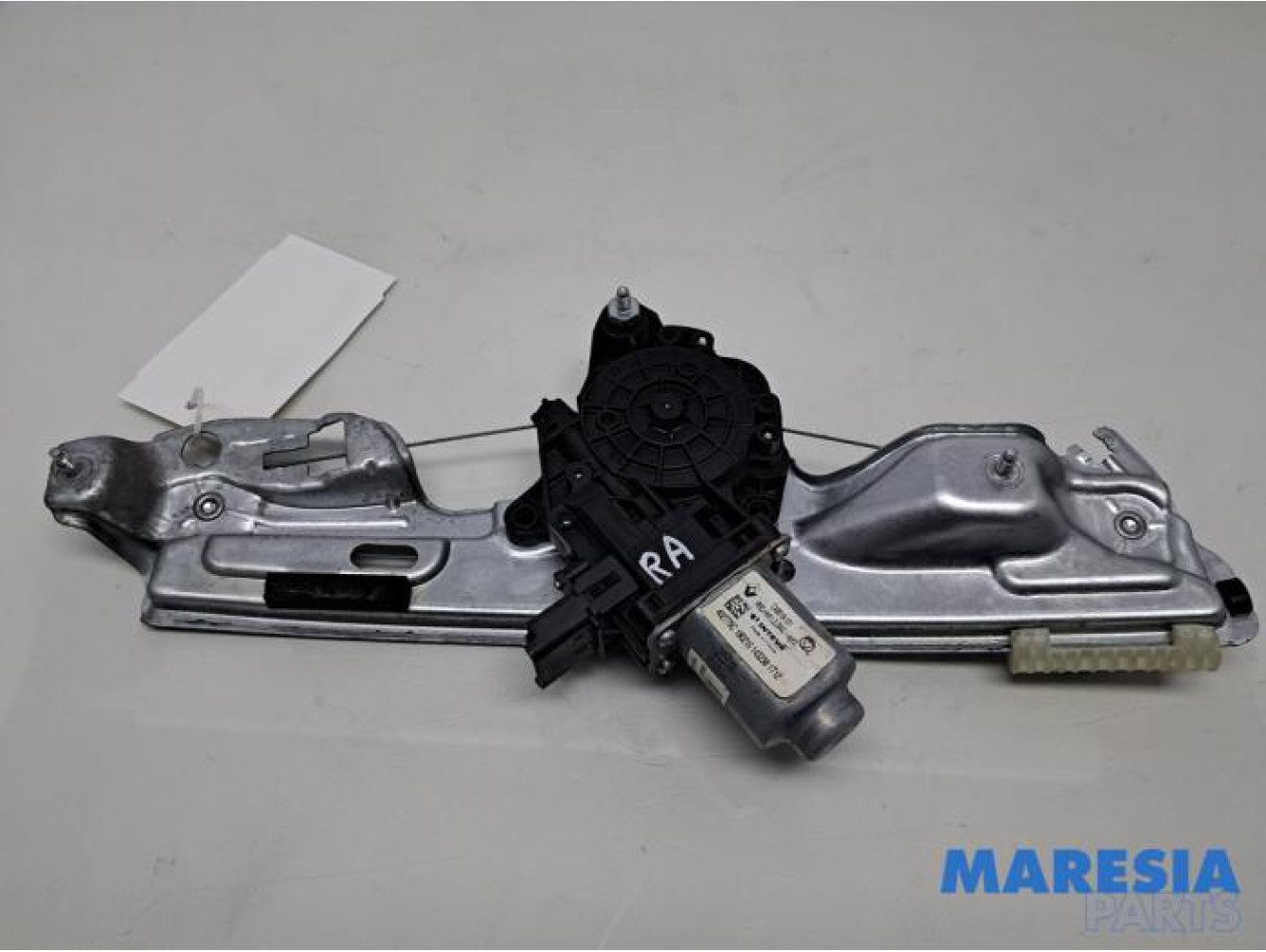 Renault - Megane - Mécanique vitre 4portes arrière droite