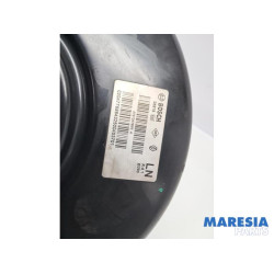 Renault - Megane - Rembekrachtiger