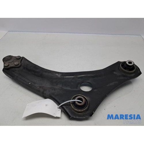 Renault - Megane - Bras de suspension bas avant gauche