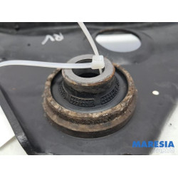 Renault - Megane - Bras de suspension bas avant droit