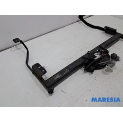 Fiat - Talento - Crochet d'attelage