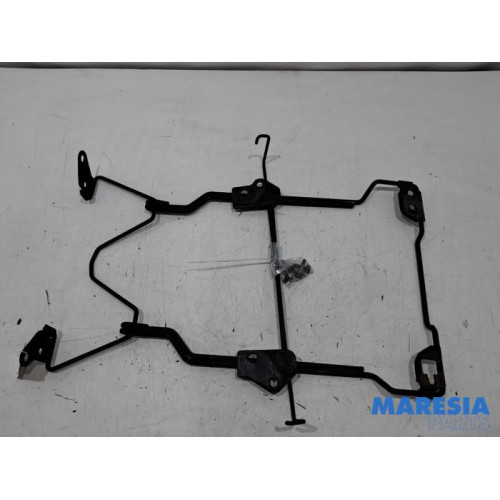 Fiat - Talento - Mécanique de suspension roue de secours