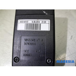 Citroen - C4 Picasso - Insertion ceinture de sécurité arrière centre