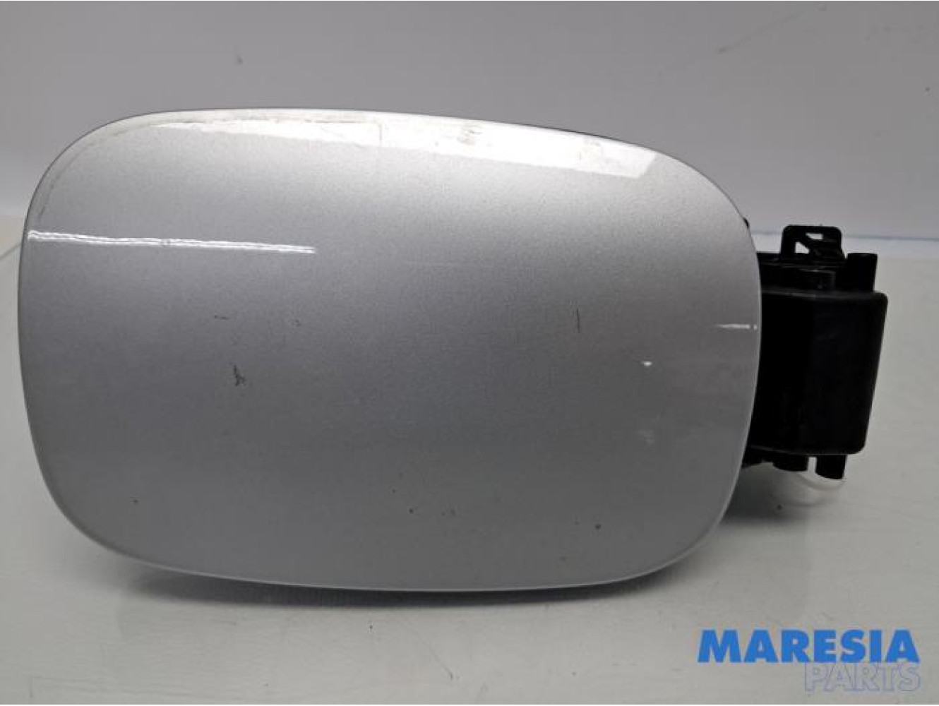 Renault - Megane - Tank cap cover