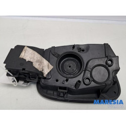 Renault - Megane - Tank cap cover