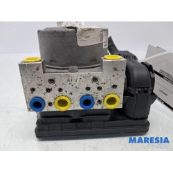 Renault - Megane - ABS pump