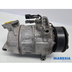 Renault - Megane - Air conditioning pump