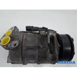 Renault - Megane - Air conditioning pump