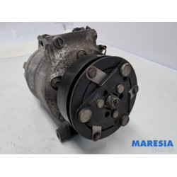 Renault - Megane - Air conditioning pump