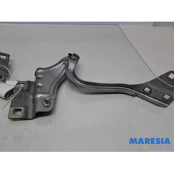 Renault - Megane - Charnière capot