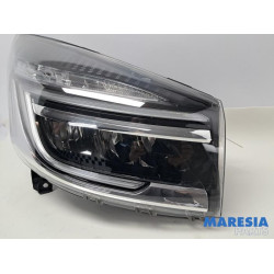 Renault - Trafic - Koplamp rechts