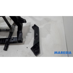 Renault - Trafic - Frontpaneel