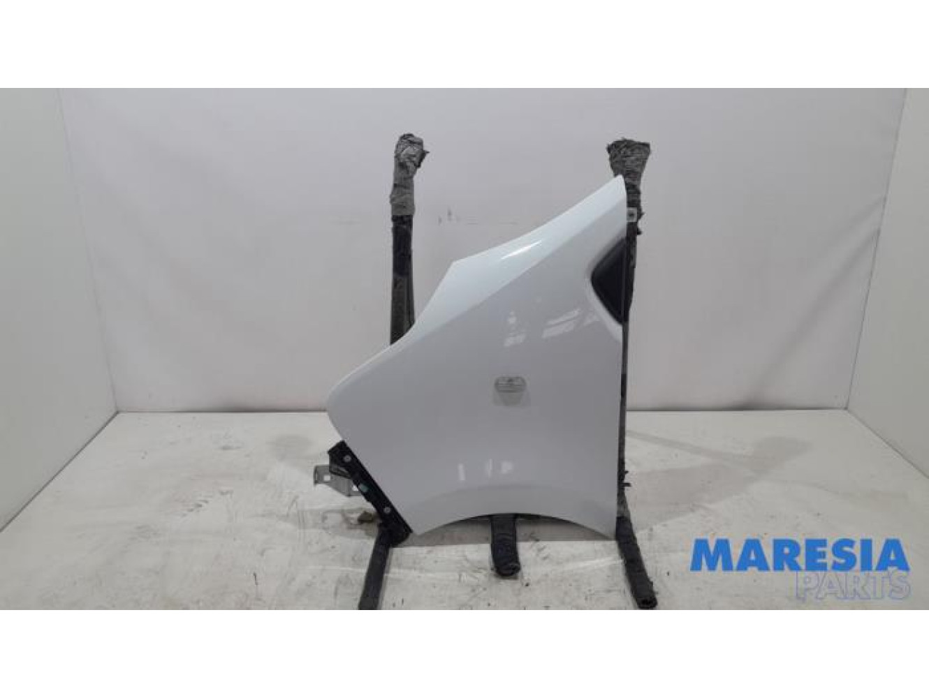 Renault - Trafic - Scherm links-voor