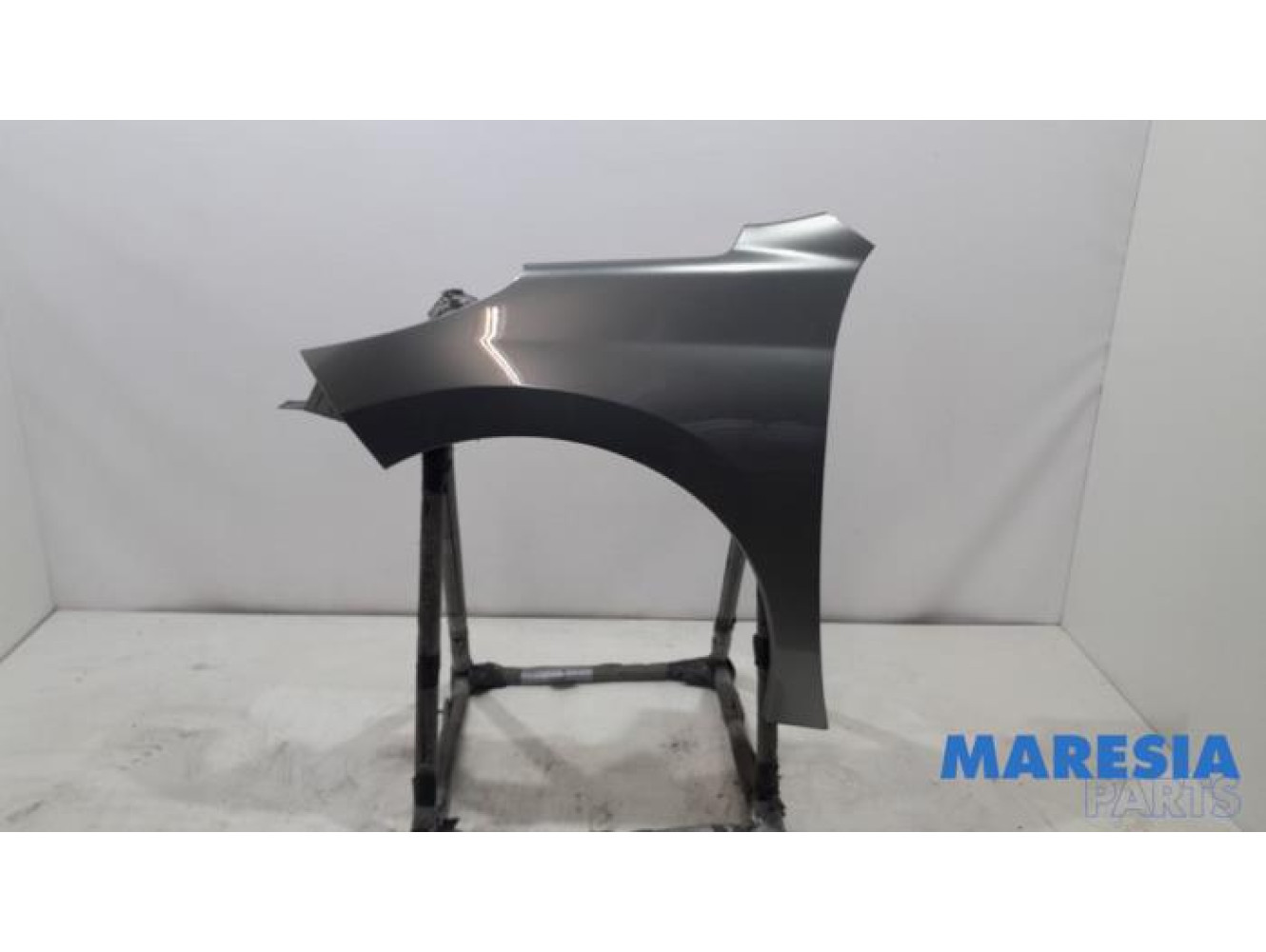 Peugeot - 207 - Kotflügel links vorne