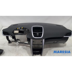 Peugeot - 207 - Armaturenbrett