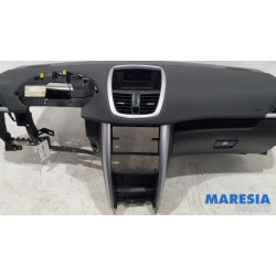 Peugeot - 207 - Armaturenbrett