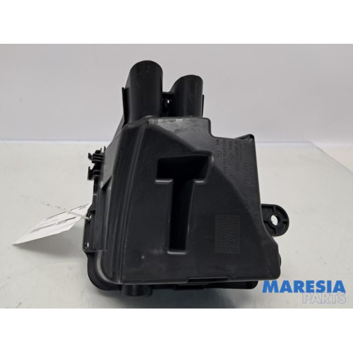 Renault - Clio - Boîte à fusibles