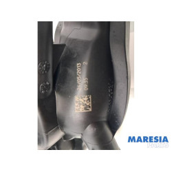 Citroen - C4 Picasso - Thermostat housing