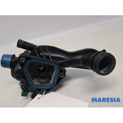 Citroen - C4 Picasso - Thermostat housing