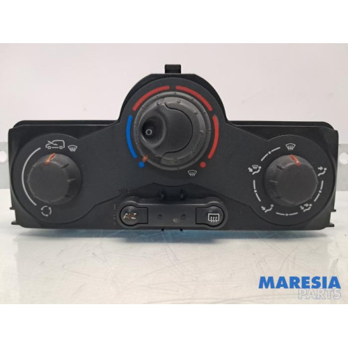 Renault - Kangoo - Kachel Bedieningspaneel