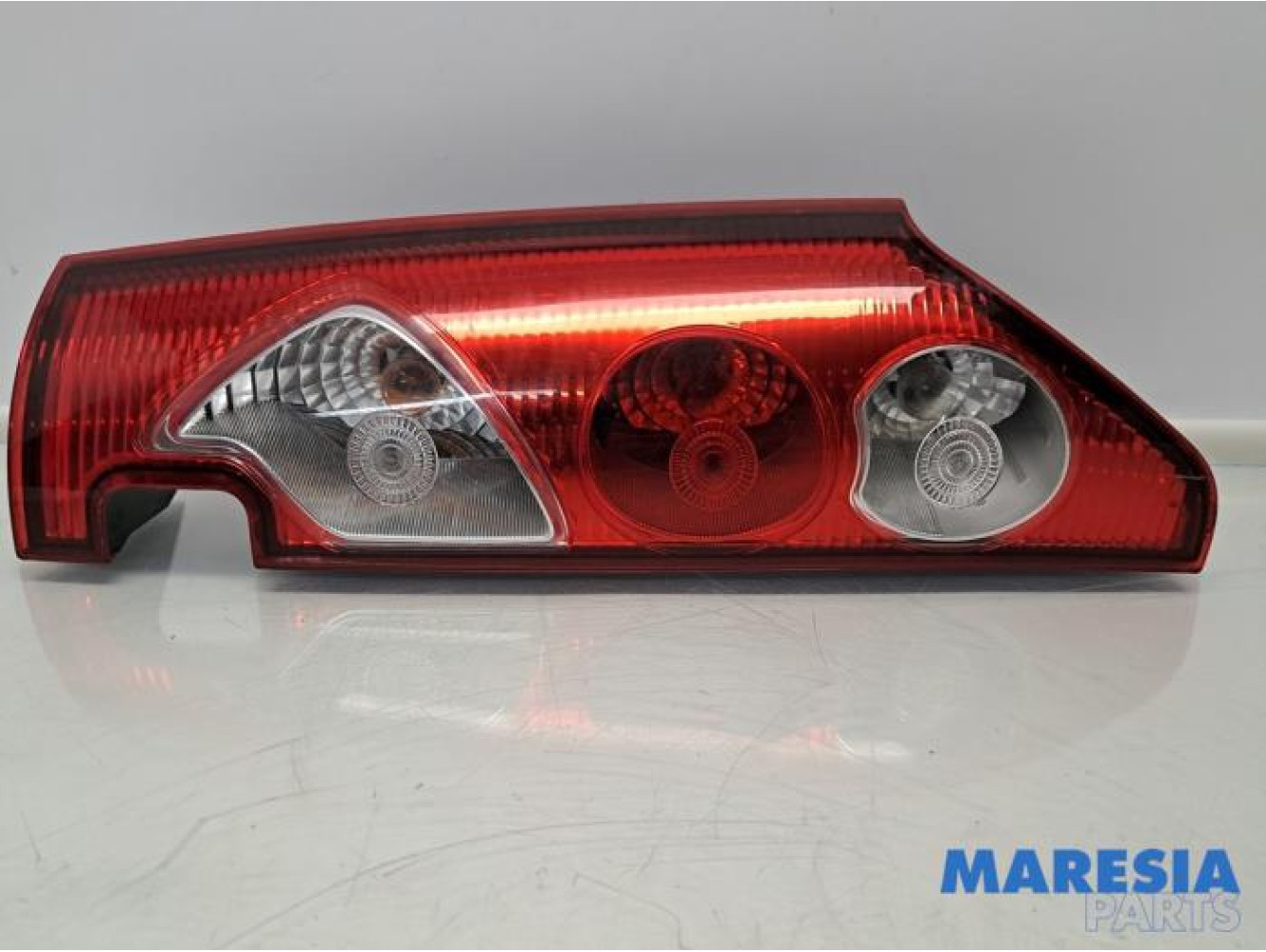 Renault - Kangoo - Taillight, right